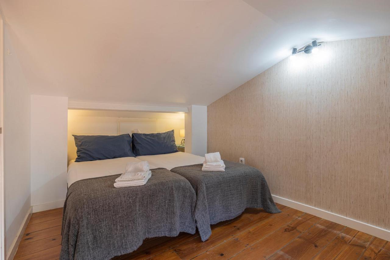 Alfama 2Bdr Duplex Apartment W/ Balcony By Lovelystay Lisbon Luaran gambar